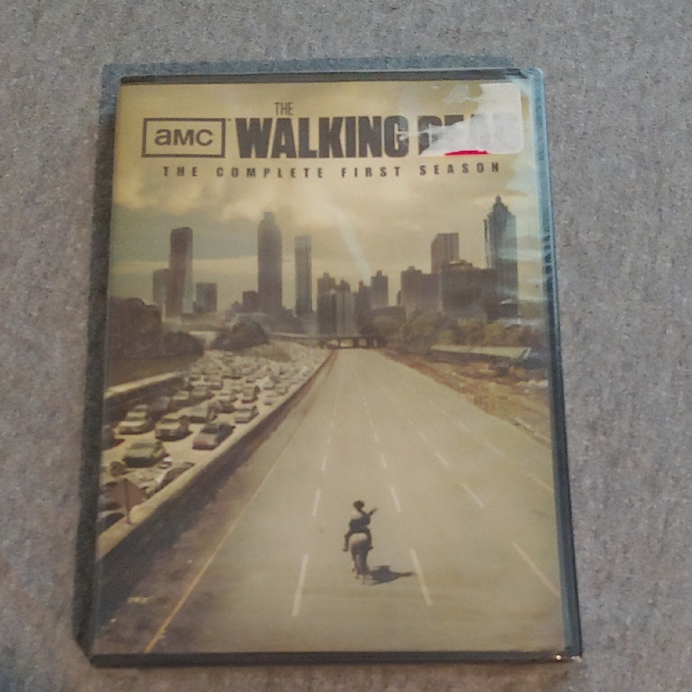The Walking Dead Complete First Season DVD Set